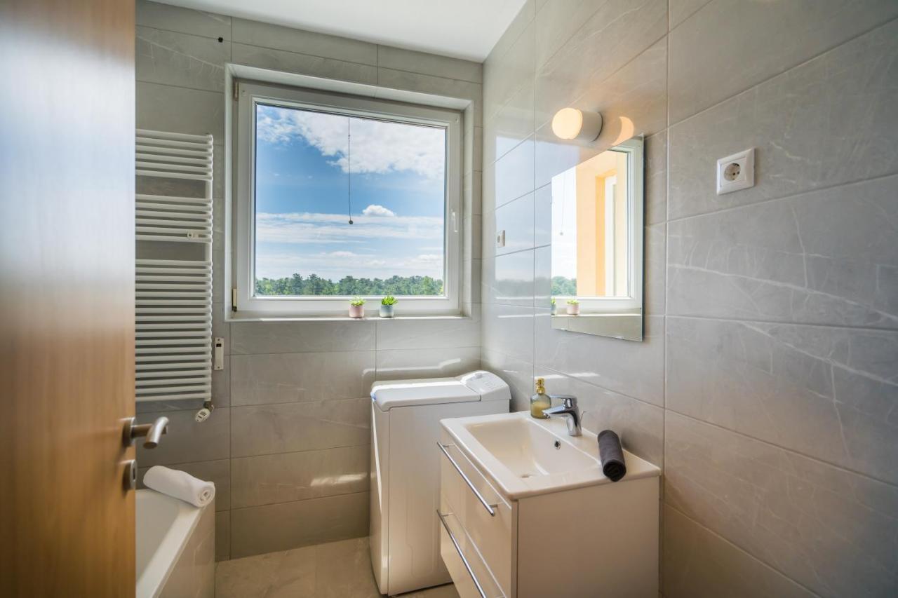 Myflat Golden Coast Panorama Apartment Siofok Bagian luar foto