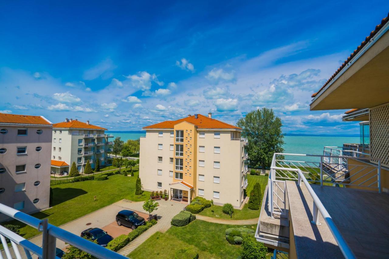 Myflat Golden Coast Panorama Apartment Siofok Bagian luar foto
